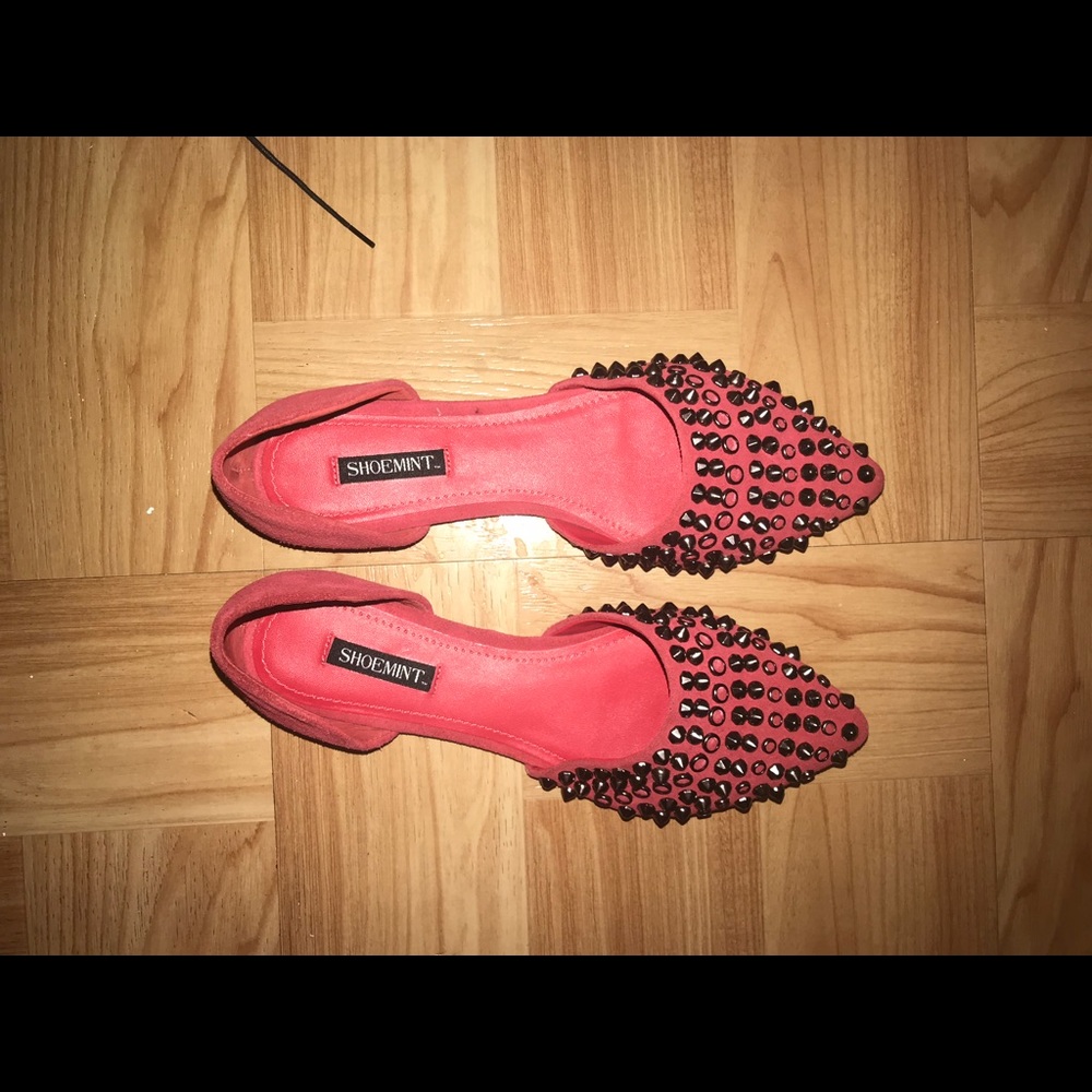 Gorgeous studded flats